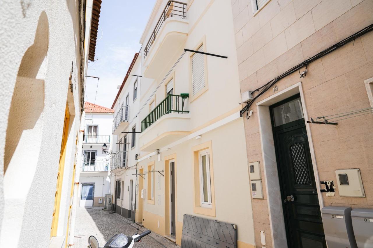 Nazare One Bedroom, 2 Mins From The Beach Kültér fotó
